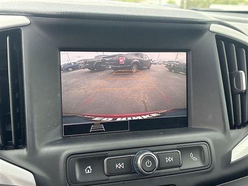 Used 2023 GMC Terrain SLE w/ Driver Convenience Package FWD image 14