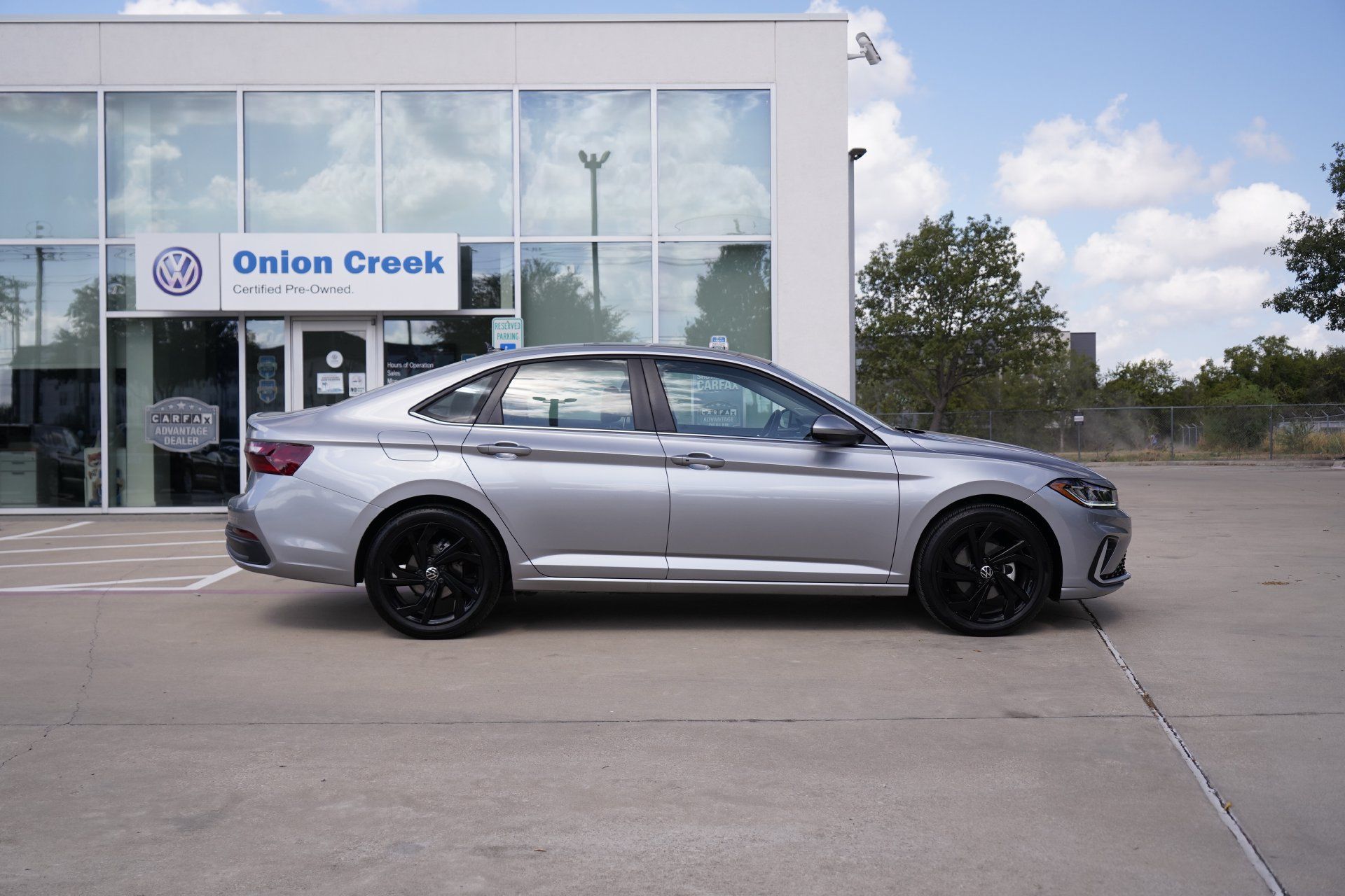 Certified 2026 Volkswagen Jetta SE FWD image 4