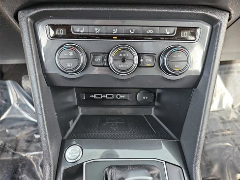 Certified 2020 Volkswagen Tiguan SEL image 24