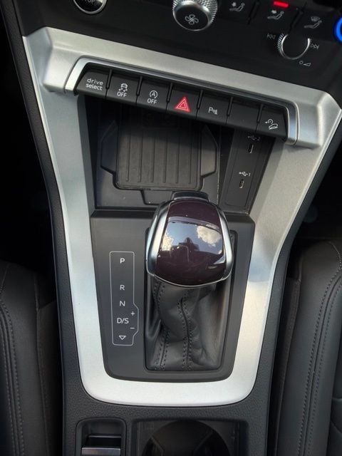 Used 2024 Audi Q3 2.0T Premium AWD/4WD image 29
