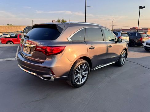 Used 2019 Acura MDX SH-AWD w/ Advance Package image 4