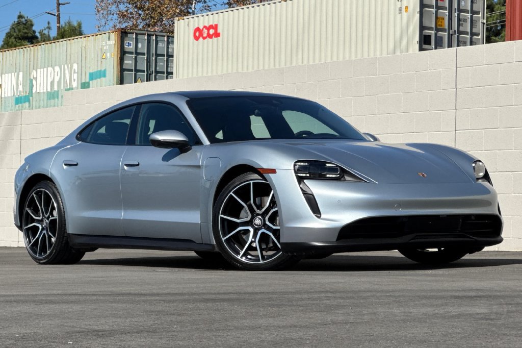 Used 2023 Porsche Taycan RWD image 2
