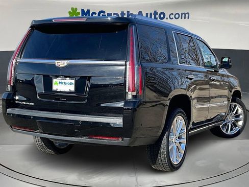 Used 2019 Cadillac Escalade Premium Luxury image 6
