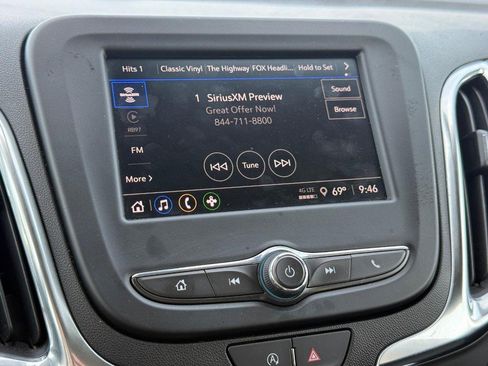 Used 2024 Chevrolet Equinox LT image 16