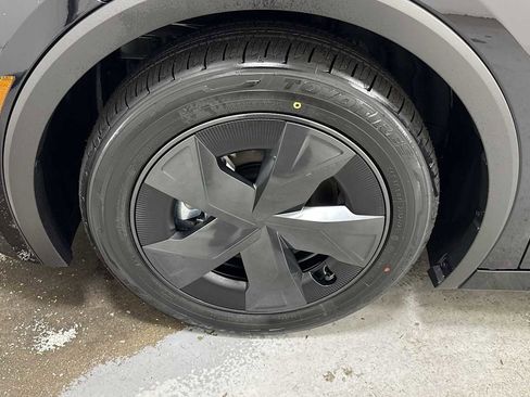 New 2026 Toyota Prius SE image 10