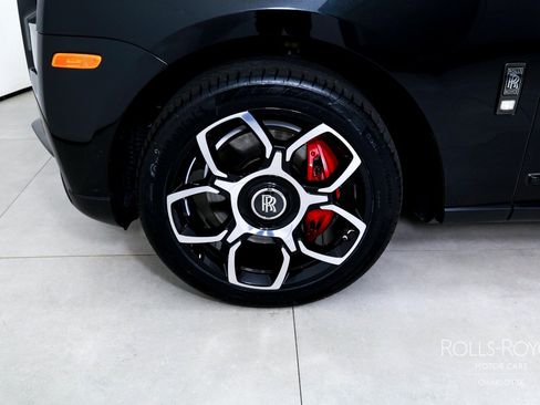 Used 2021 Rolls-Royce Cullinan Black Badge AWD/4WD image 42