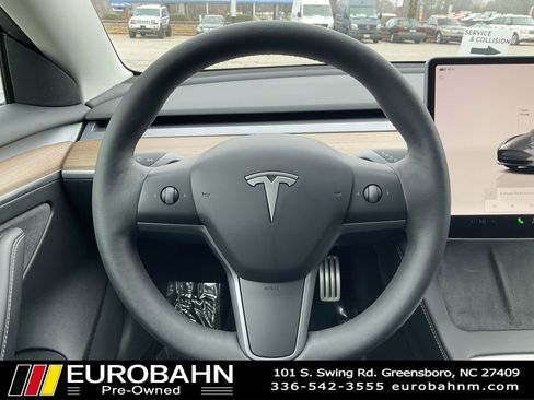 Used 2023 Tesla Model 3 Performance image 12