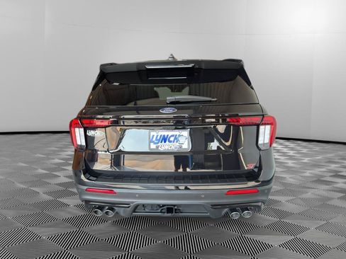 Used 2025 Ford Explorer ST w/ Sun And Sound Package AWD/4WD image 4