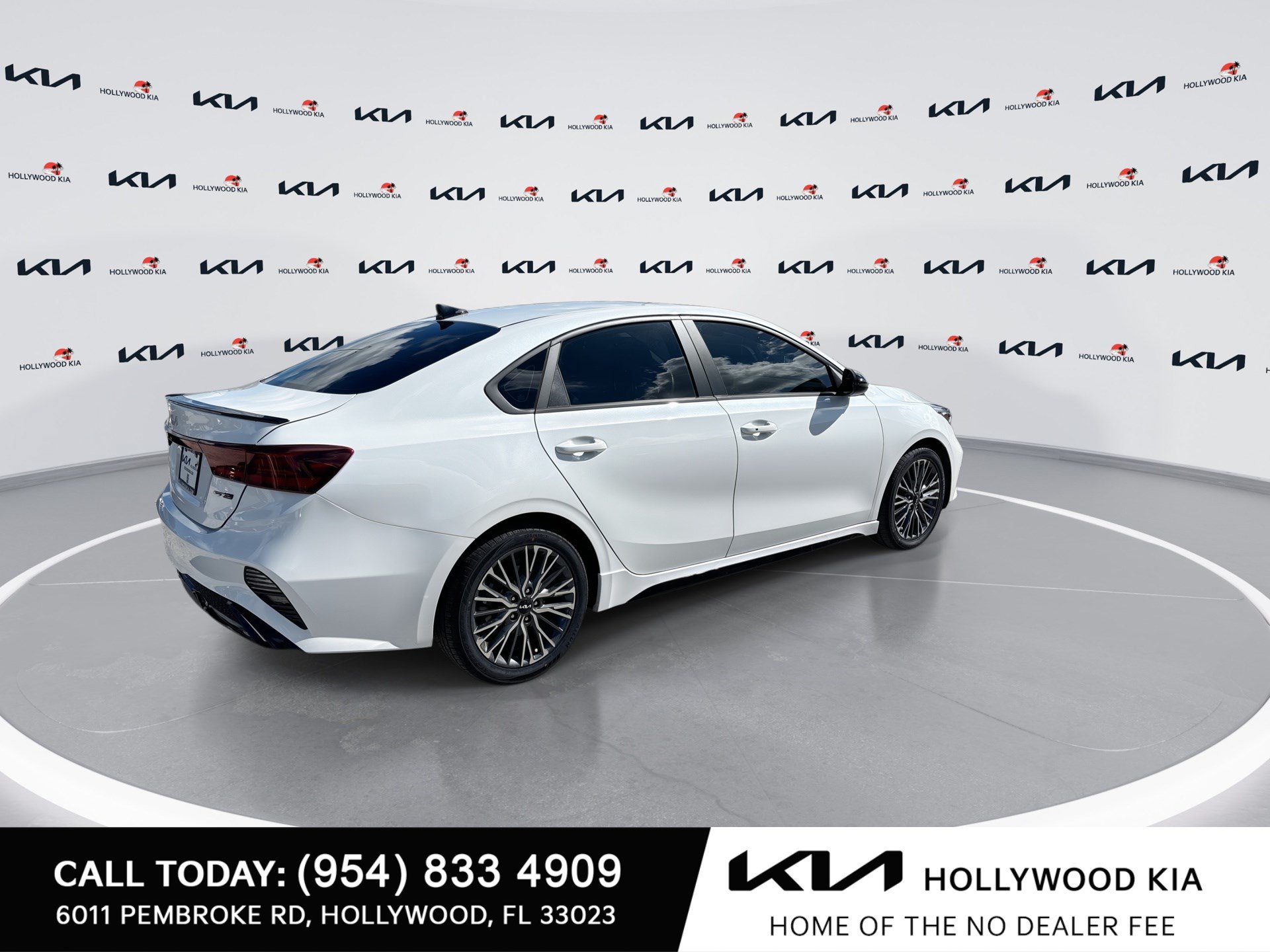 Used 2024 Kia Forte GT-Line w/ GT-Line Premium Package FWD image 8