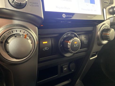 Used 2024 Toyota 4Runner SR5 image 28