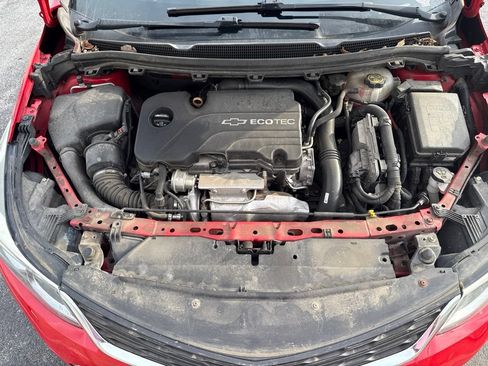 Used 2017 Chevrolet Cruze LS FWD image 10