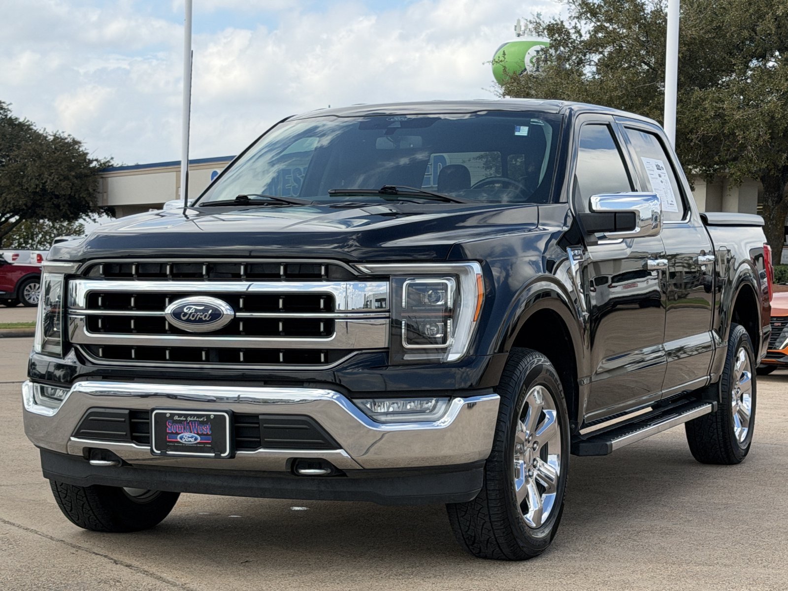 Used 2021 Ford F150 Lariat w/ Equipment Group 502A High AWD/4WD image 8