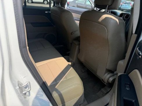 Used 2016 Jeep Patriot High Altitude AWD/4WD image 25