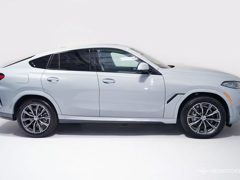 Used 2025 BMW X6 xDrive40i w/ Climate Comfort Package AWD/4WD image 3