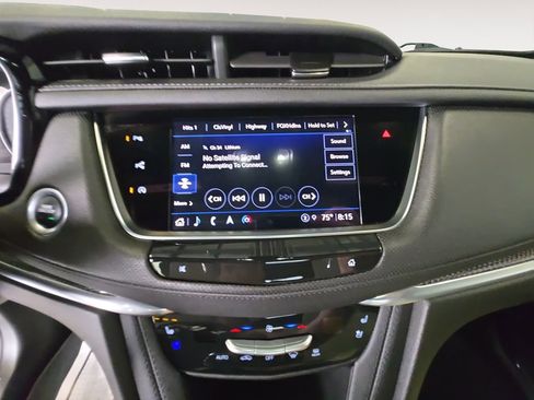Used 2025 Cadillac XT5 Sportv w/ Technology Package AWD/4WD image 15