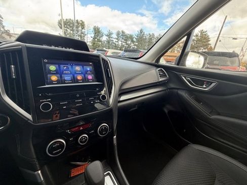 Used 2022 Subaru Forester Premium image 25