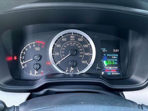 Used 2020 Toyota Corolla LE image 13