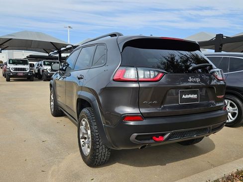Used 2022 Jeep Cherokee Trailhawk AWD/4WD image 7