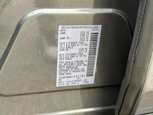 New 2025 Nissan Pathfinder SV w/ SV Premium Package image 37