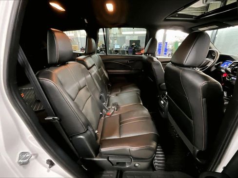 Used 2022 Honda Pilot TrailSport image 19