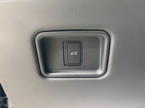 Used 2023 Land Rover Range Rover SV AWD/4WD image 22