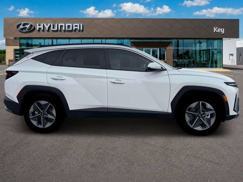 Used 2026 Hyundai Tucson SEL Plus FWD image 8