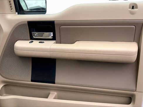 Used 2005 Ford F150 XL RWD image 22