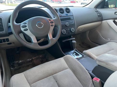 Used 2010 Nissan Altima 2.5 S w/ Convenience Pkg FWD image 15