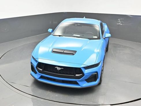 Used 2025 Ford Mustang GT Premium RWD image 17