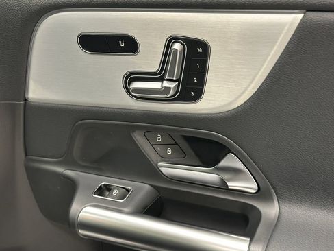 New 2026 Mercedes-Benz GLA 250 image 16