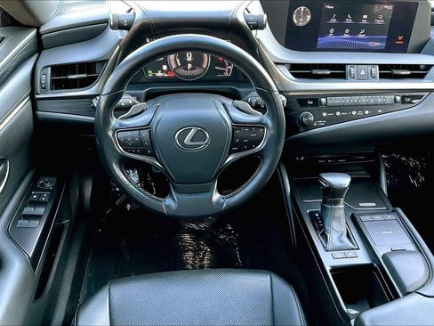 Used 2019 Lexus ES 300h image 5