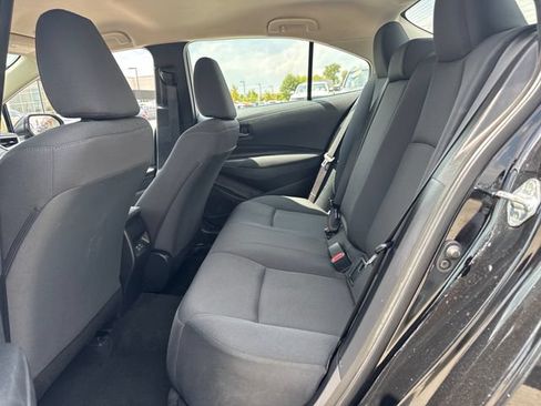 Used 2025 Toyota Corolla LE FWD image 12