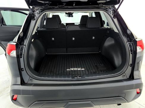 Used 2023 Toyota Corolla Cross LE w/ Moonroof Package image 20