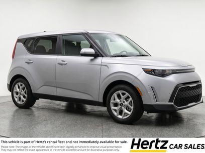 Used 2025 Kia Soul LX w/ LX Technology Package