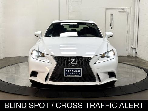 Used 2016 Lexus IS 300 AWD image 3