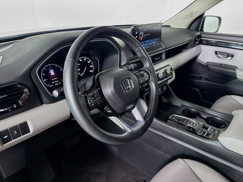 Used 2024 Honda Pilot EX-L image 8