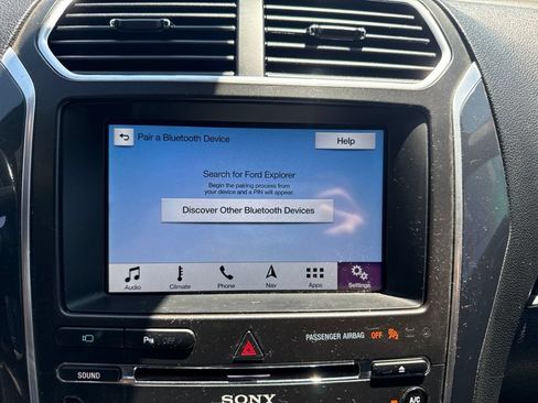 Used 2018 Ford Explorer Sport w/ Equipment Group 401A AWD/4WD image 17