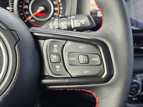 Used 2024 Jeep Wrangler Unlimited Rubicon w/ Convenience Group image 35