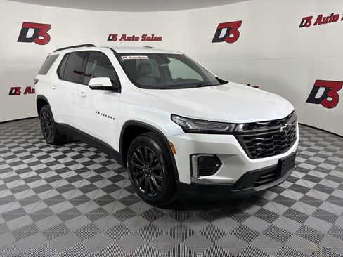 Used 2023 Chevrolet Traverse RS w/ LPO, Floor Liner Package image 8