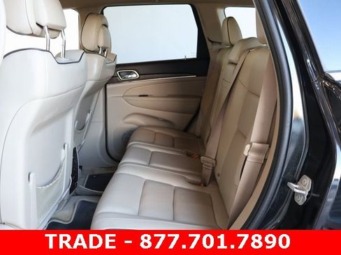 Used 2016 Jeep Grand Cherokee Overland image 13
