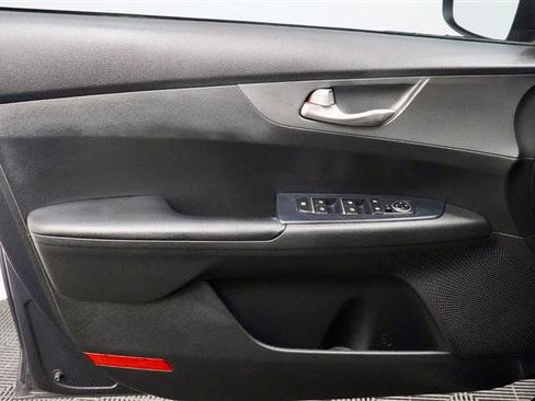 Used 2020 Kia Forte Sedan image 27