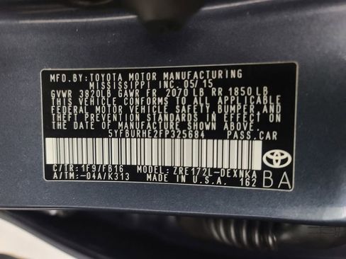 Used 2015 Toyota Corolla LE image 38