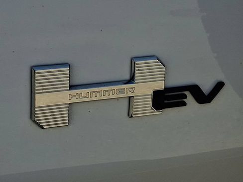 Used 2025 GMC Hummer EV 3X AWD/4WD image 31