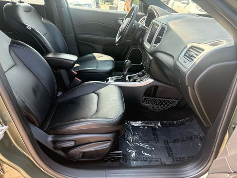 Used 2021 Jeep Compass Latitude AWD/4WD image 19