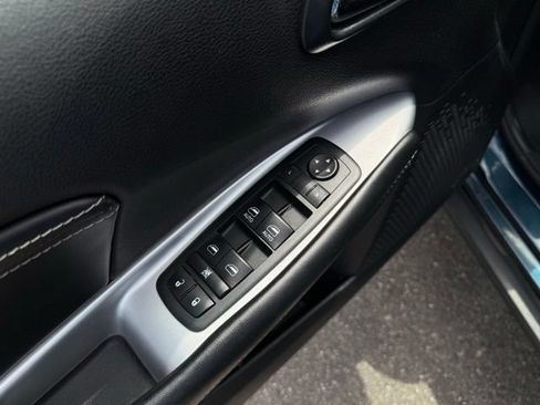 Used 2013 Dodge Journey Crew w/ Driver Convenience Group FWD image 10