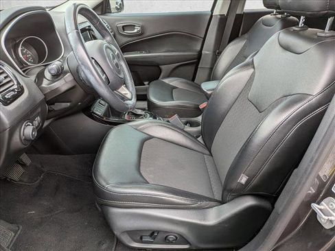 Used 2019 Jeep Compass Altitude image 14