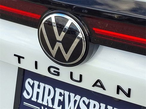 New 2026 Volkswagen Tiguan SE R-Line image 12