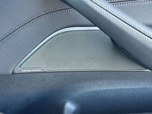 Used 2023 BMW 530e xDrive image 27