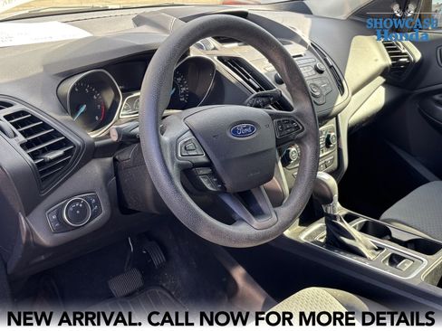 Used 2017 Ford Escape SE w/ SE Cold Weather Package image 8
