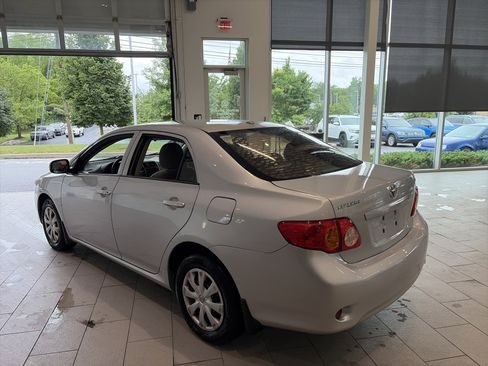 Used 2010 Toyota Corolla LE FWD image 6
